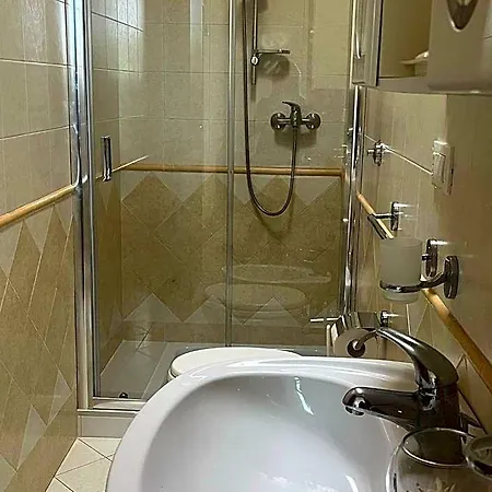 Striari Bed and breakfast 3*